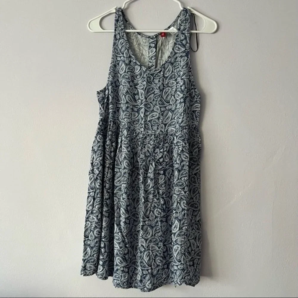 🍉 H&M Paisley Print Boho Sleeveless Button Down Back Flare Dress - Picture 1 of 8